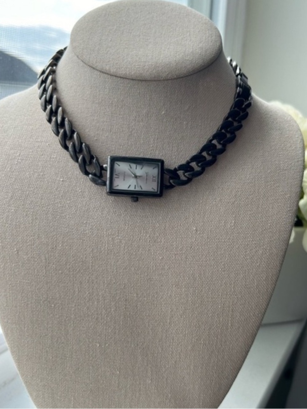🌸NEW Aldo Black Chain Necklace Watch with White Dial